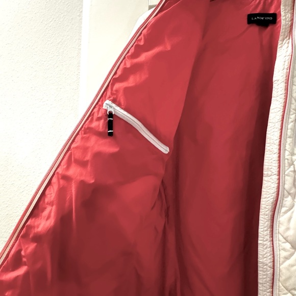 Lands’ End Full Zip-Up Quilted Jacket - Picture 4 of 6
